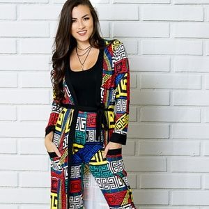 This 2 piece Set Multi-colored Geometrical Pattern